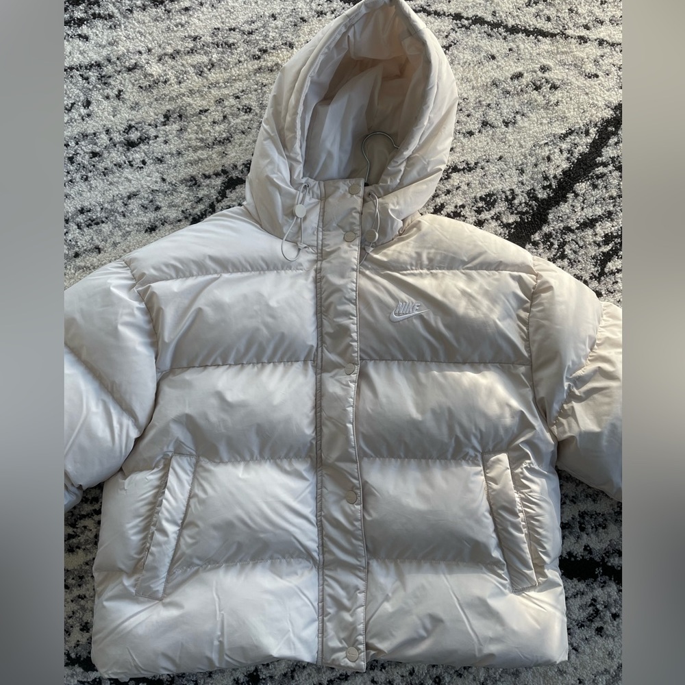 Nike Metro Puffer Jacket - Picture 2 of 6